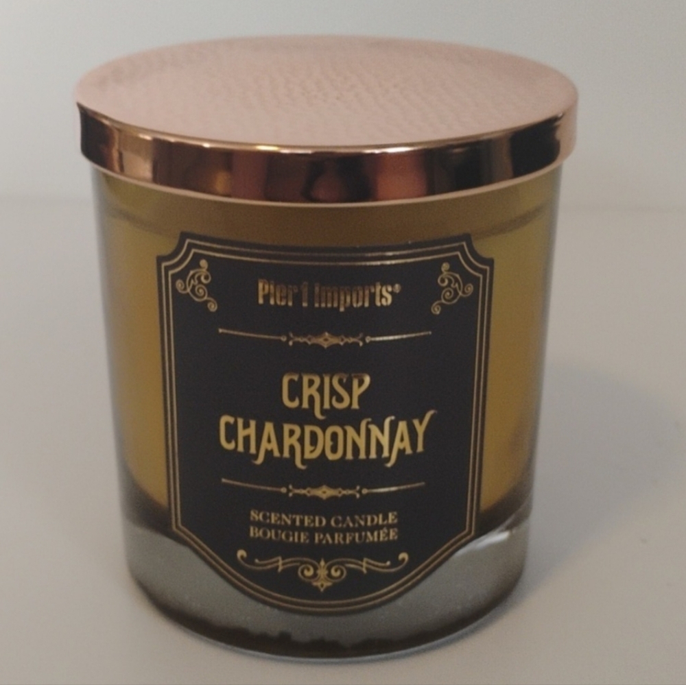 Pier 1 Crisp Chardonnay Candle 6.8 OZ RARE
